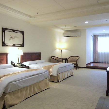 King'S Paradise Hotel تشونغلي المظهر الخارجي الصورة