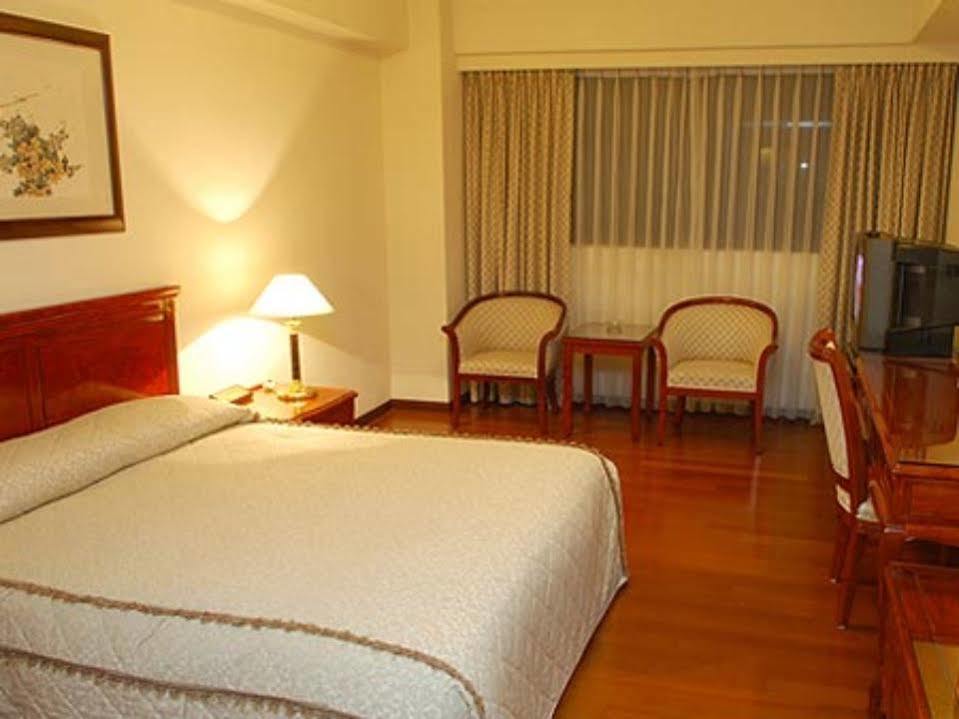 King'S Paradise Hotel تشونغلي المظهر الخارجي الصورة