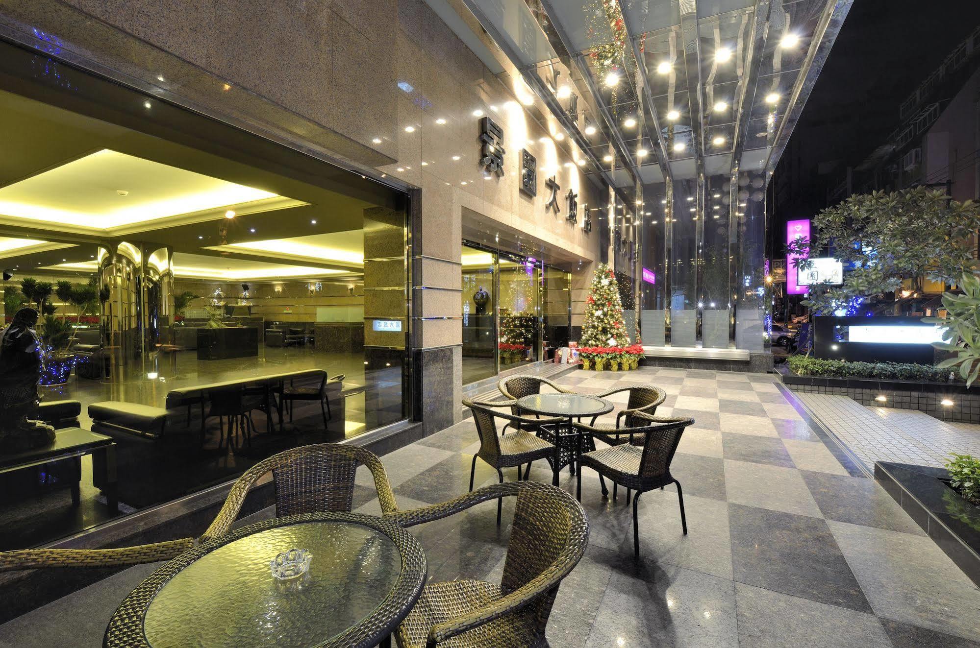 King'S Paradise Hotel تشونغلي المظهر الخارجي الصورة